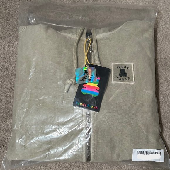 NEW with Tags - Teddy Fresh - Classic Pigment Dye Zip Hoodie - Picture 4 of 6
